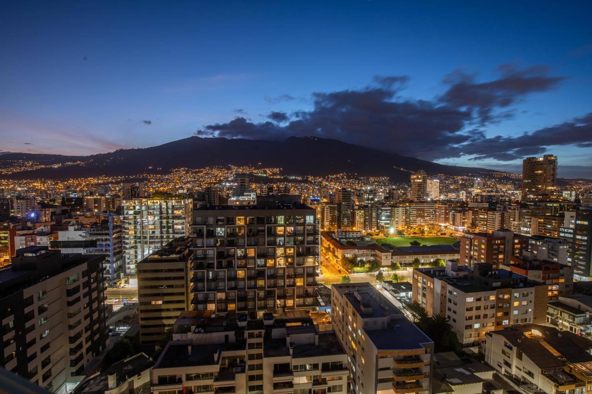 Go Quito Hotel Exterior photo